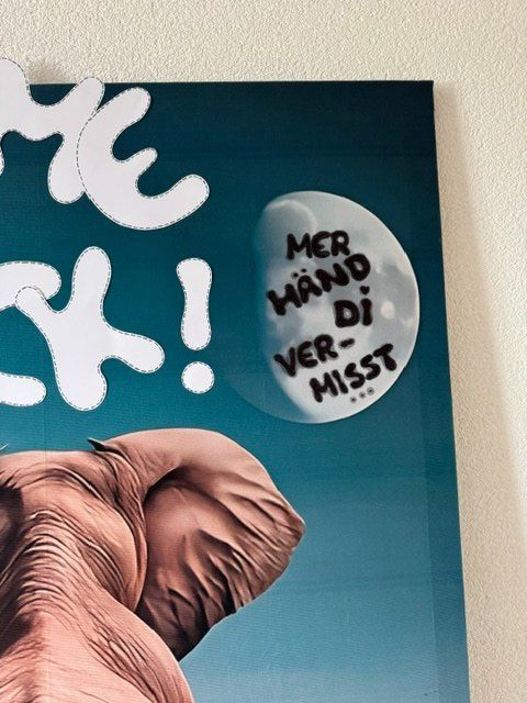 Poster & Bilder: Grosses Bild Elefant mit Spruch "Welcome Back" – Neu (gemäss Beschreibung) aus Horn von cava04 1
