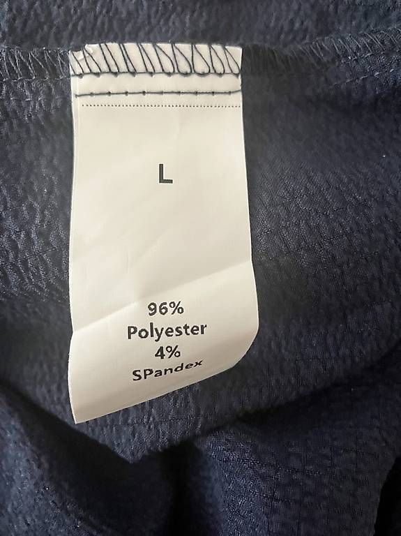 Kleider: Dunkelblaues, langes Kleid – Gebraucht aus Beckenried von Laura_D 1
