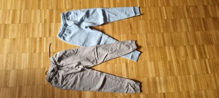 2 Trainer-/Trainingshosen (XXS/XS)