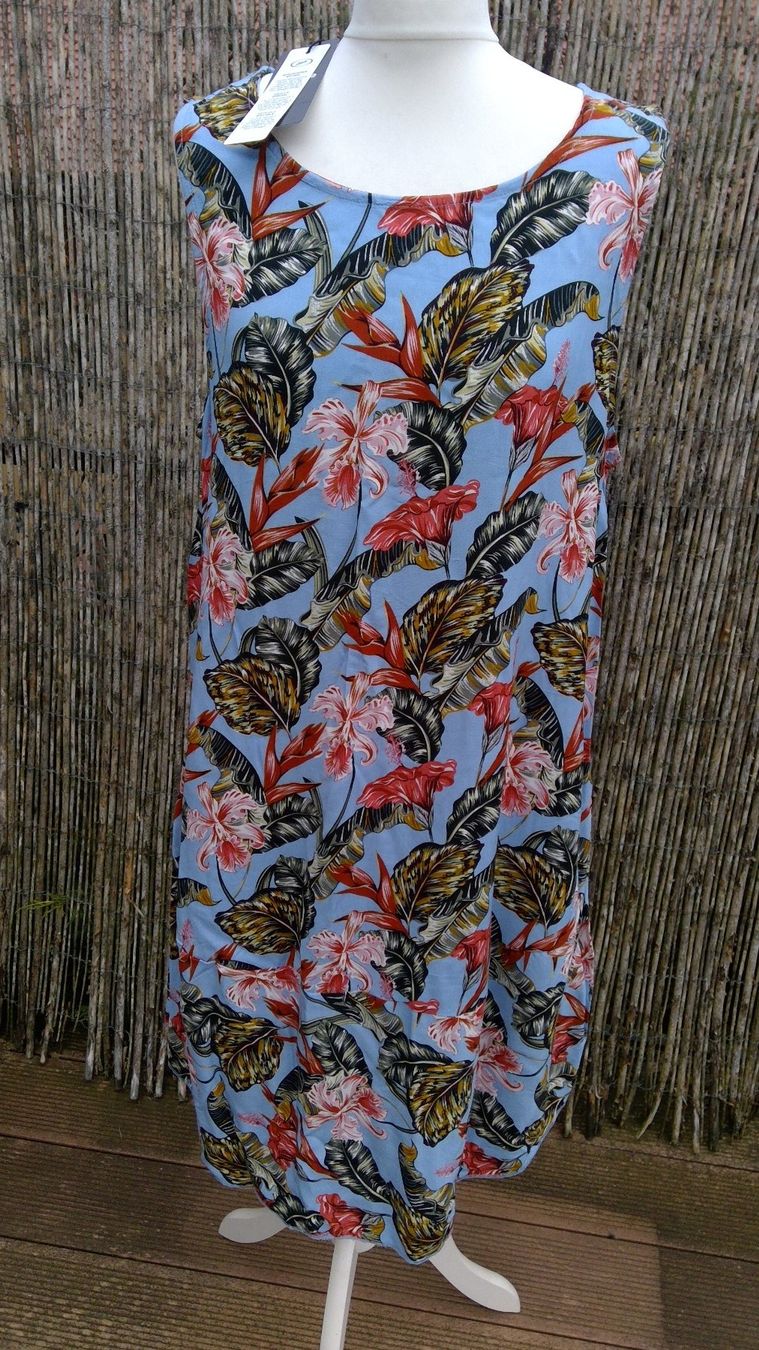 Vestiti: Robe ballon bleu clair à fleurs, taille M/L, viscose, NEUF – Nuovo e nell'imballaggio originale da Agiez venduto da chouchanelle 1