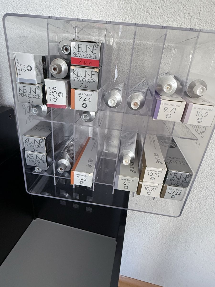 Teintures: Coiffure Haar Kosmetik  – D'occasion à Winkel par Olirickli05 6