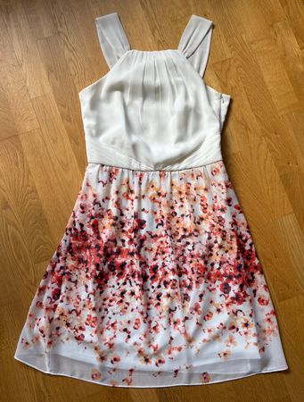 elegantes Sommerkleid von ESPRIT