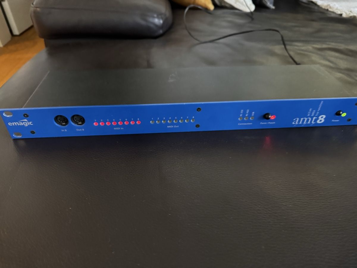 Instruments de musique: Emagic AMT8 - 8x8 Midi Interface USB – D'occasion à Zürich par 1cut2 1