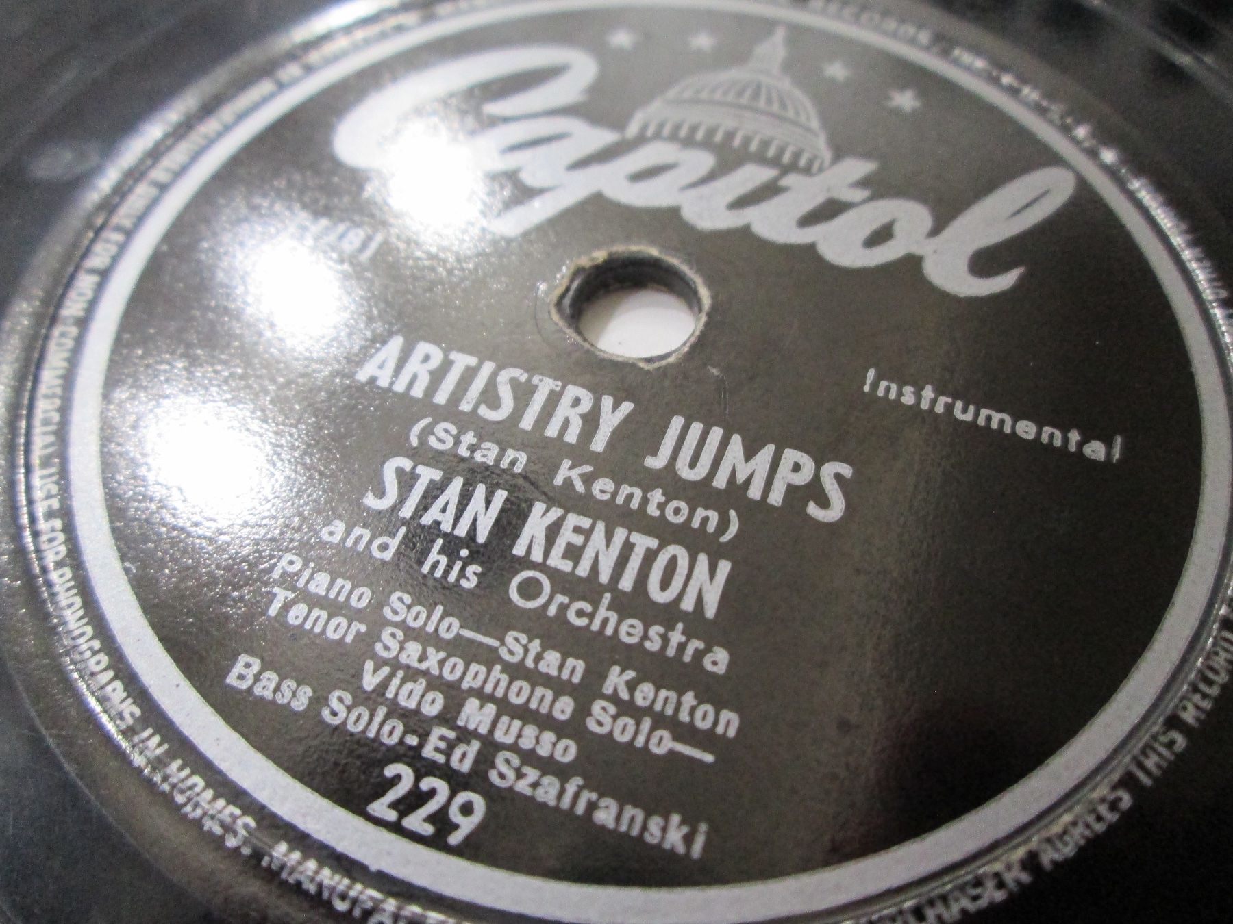 Vinyles: DISQUES 78 TOURS – D'occasion à Lausanne par Leag 7