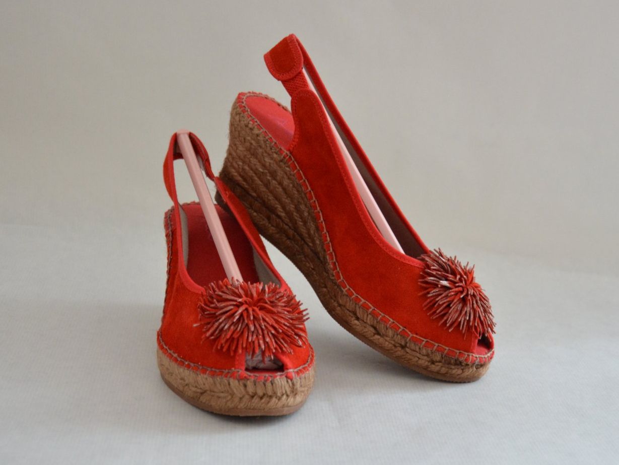 Scarpe da donna: Rote Keilsandalen Gr. 37, Sommerschuhe Espadrilles – Usato da Bern venduto da SecondWave 1