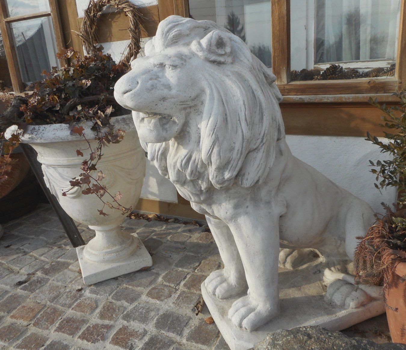Statuette: Stein - Löwe braun / weiss – Nuovo (secondo la descrizione) da Wangen a.Aare venduto da Schneckenparadies 4