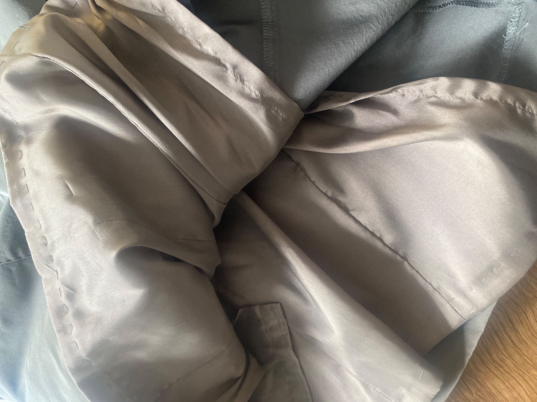 Windsor Vestiti: •Windsor• KLEID GR.34/XS Seide edel / helles Anthrazit/Mocca – Nuovo (secondo la descrizione) da Frauenfeld venduto da Boldi46 5