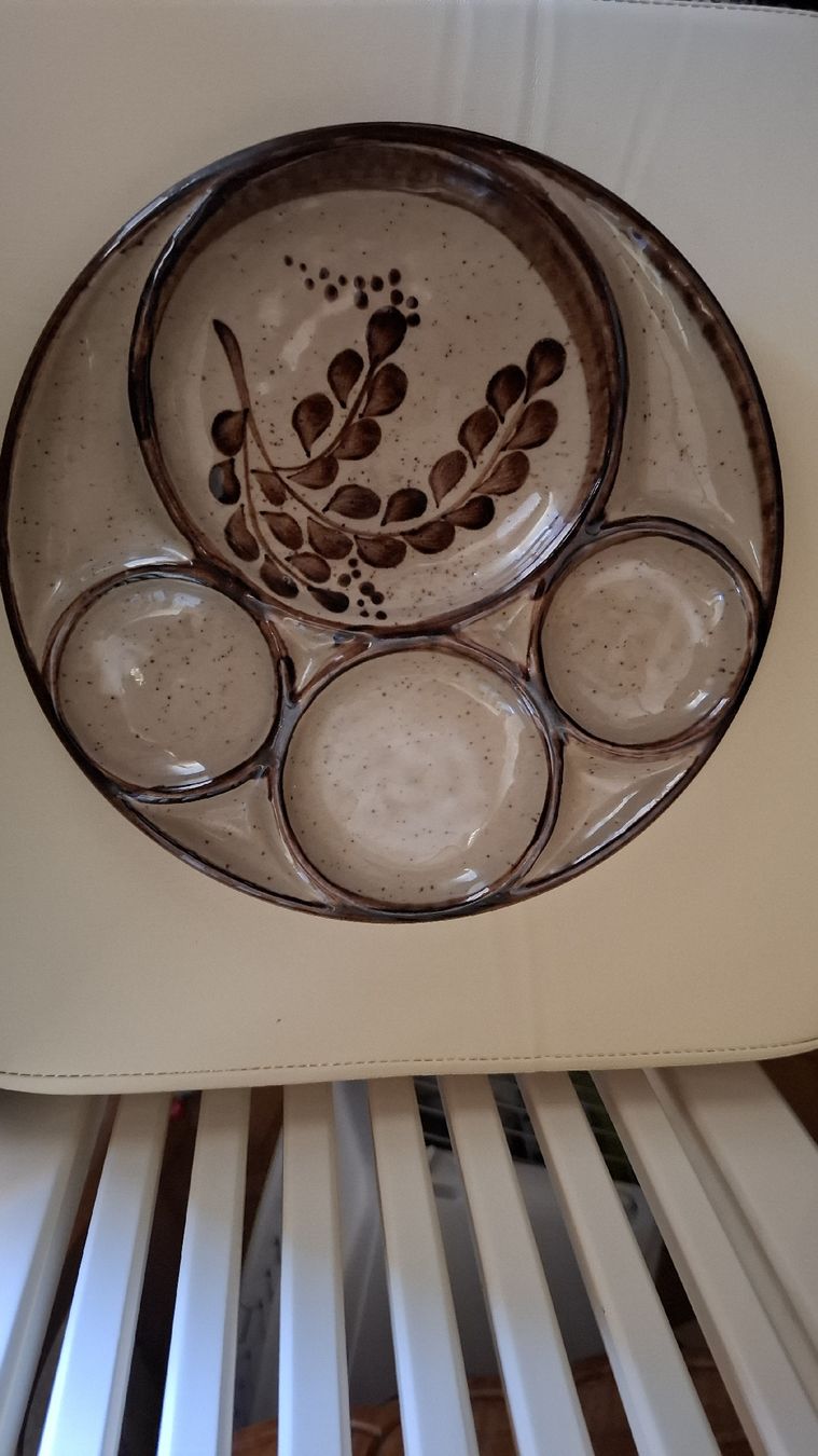 Piatti: 7 assiettes à compartiments – Usato da Châtelaine venduto da DomiC