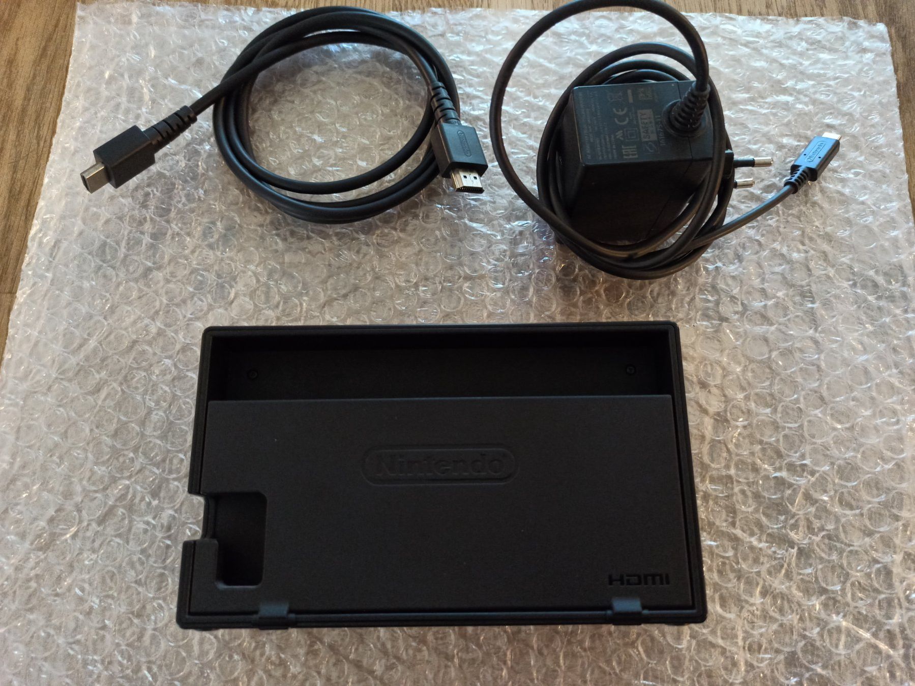 Dockingstation: Original Nintendo Switch TV-Dockingstation mit Netzteil NSW – Gebraucht aus Oberweningen von mar_87mx 3