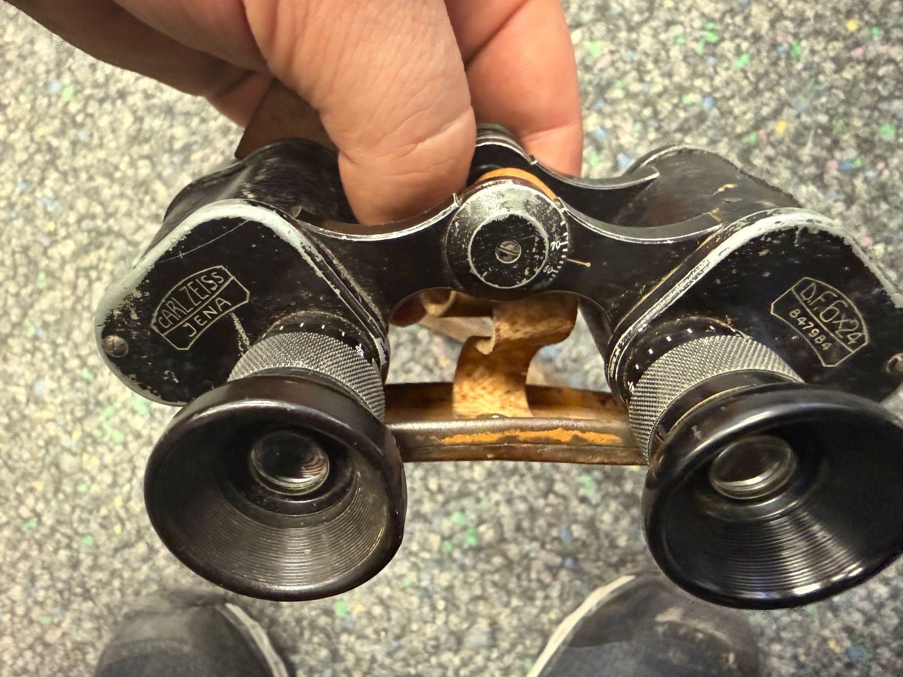 Zeiss Feldstecher: Carl Zeiss Fernglas/Feldstecker Schweizer Armee mit Etui – Gebraucht aus Tentlingen von Rmirage 4