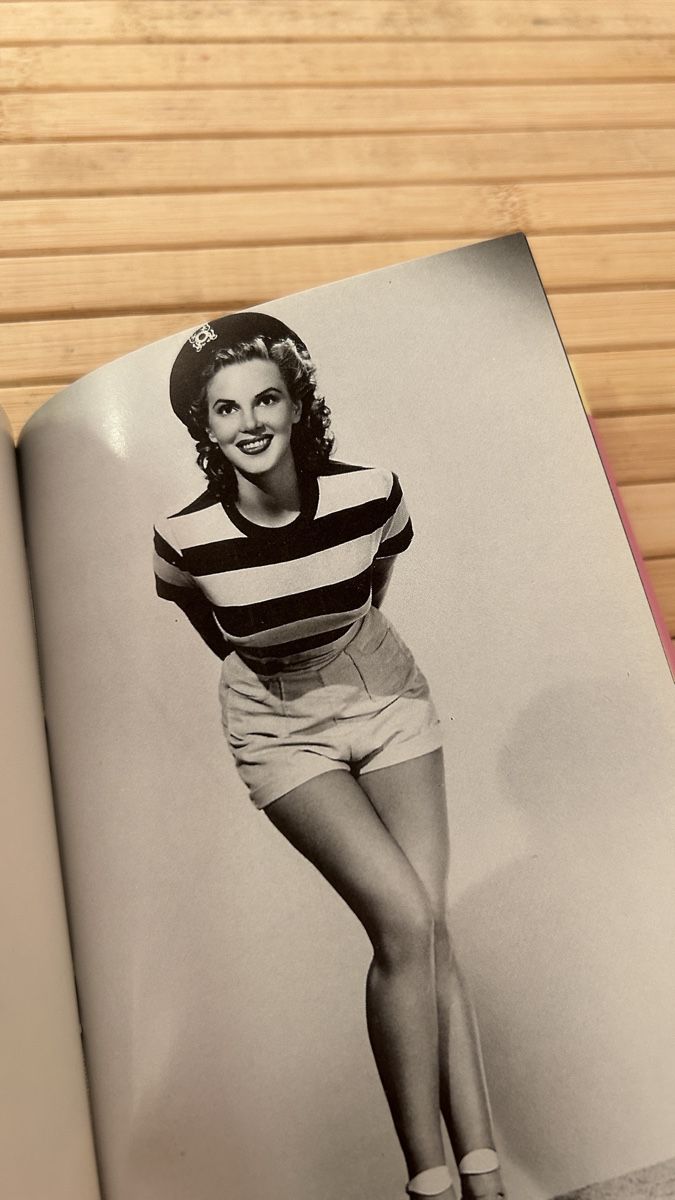 Bücher: Booklet - Pin-Ups 40s & 50s – Gebraucht aus Erlinsbach von Basi67 8