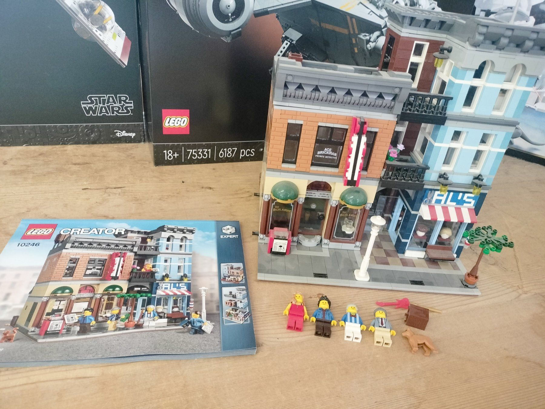 Lego Jouets: Lego Creator Expert 10246 Detective Office Modular ab 1.- – D'occasion à Wil SG par RoyalBricks