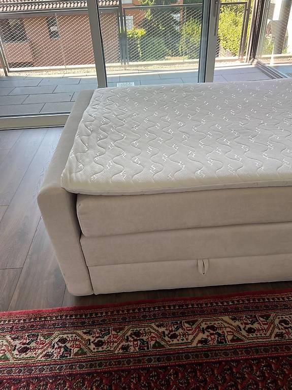 Lits: Boxspringbett – D'occasion à Pratteln par stellapia 1