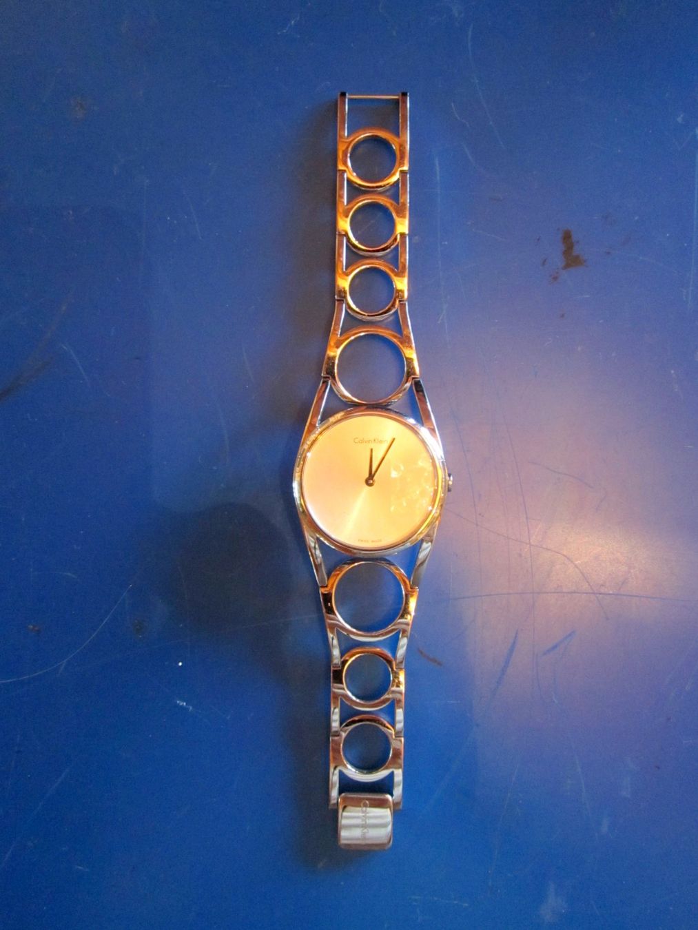 Calvin Klein Orologi: Calvin Kleid Damenuhr – Usato da Binningen venduto da flugi30