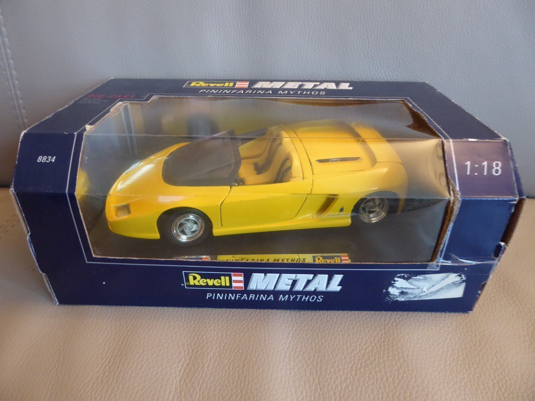 Miniature pininfarina mythos 1/18 - Collection