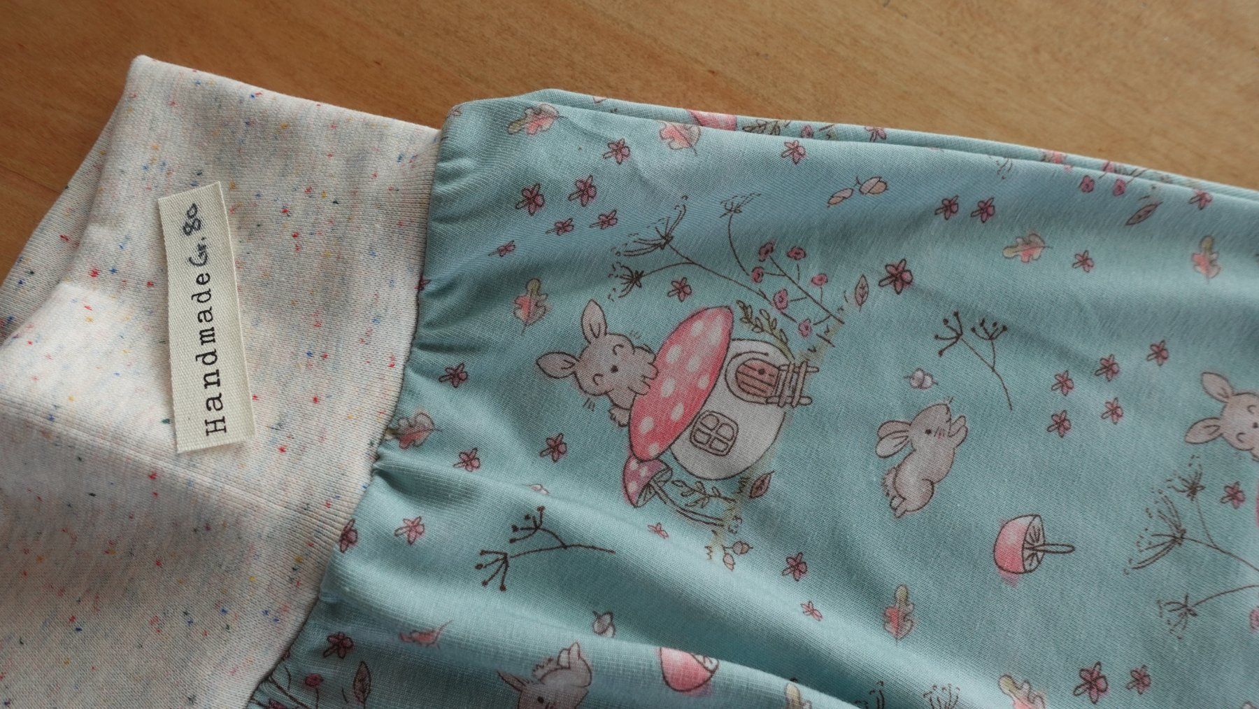 Pantaloni: Pumphose Gr. 80 Handmade mit Hasenmotiv – Nuovo e nell'imballaggio originale da Langendorf venduto da thesi246 1