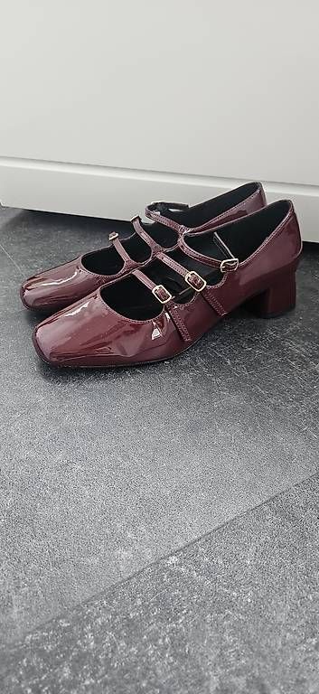 Scarpe da donna: Mary Janes Bordeaux – Usato da Riehen venduto da leo_2qy9 1