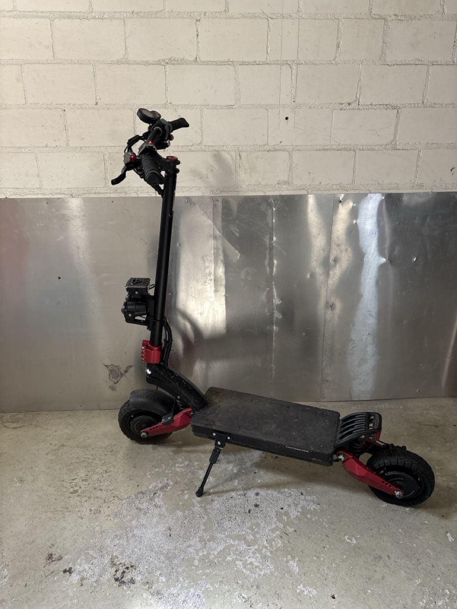 Scooters: E-Roller – Defekt aus Immensee von sabuhol