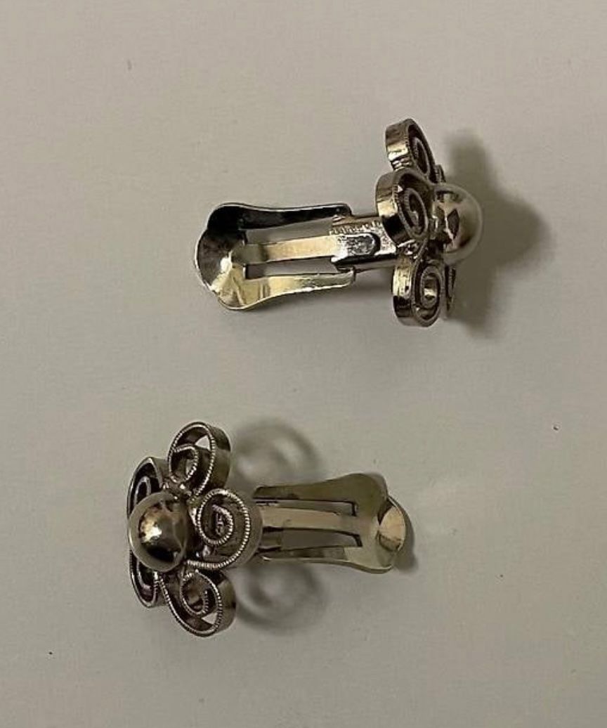 Orecchini pendenti & Orecchini a lobo: Ohrringe Clip – Usato da Basel venduto da tif_m2h6 1