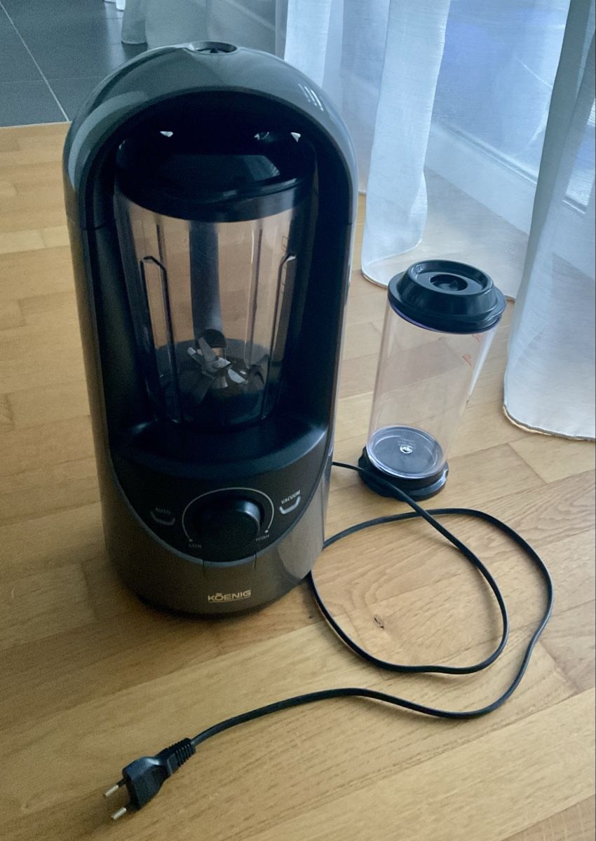 Küchengeräte: Koenig Vakuum-Standmixer – Gebraucht aus Aarau von chi_qnc5