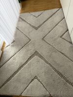 Hochflor Teppich beige mit geometrischem Muster gebraucht