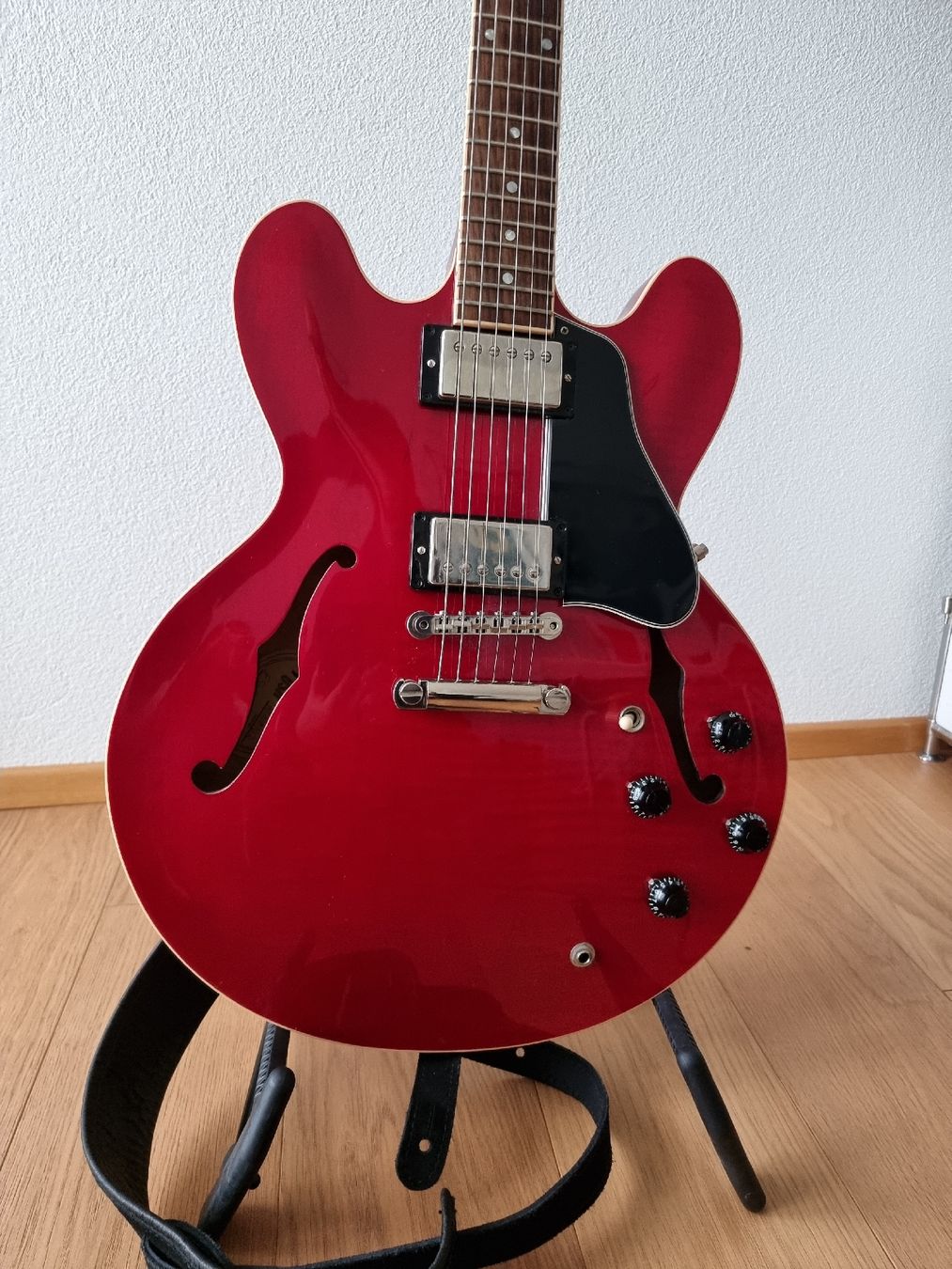 Gibson Strumenti musicali: GIBSON ES 335 Top Sammlerstück von 1998 – Usato da Zofingen venduto da Tinpan 2