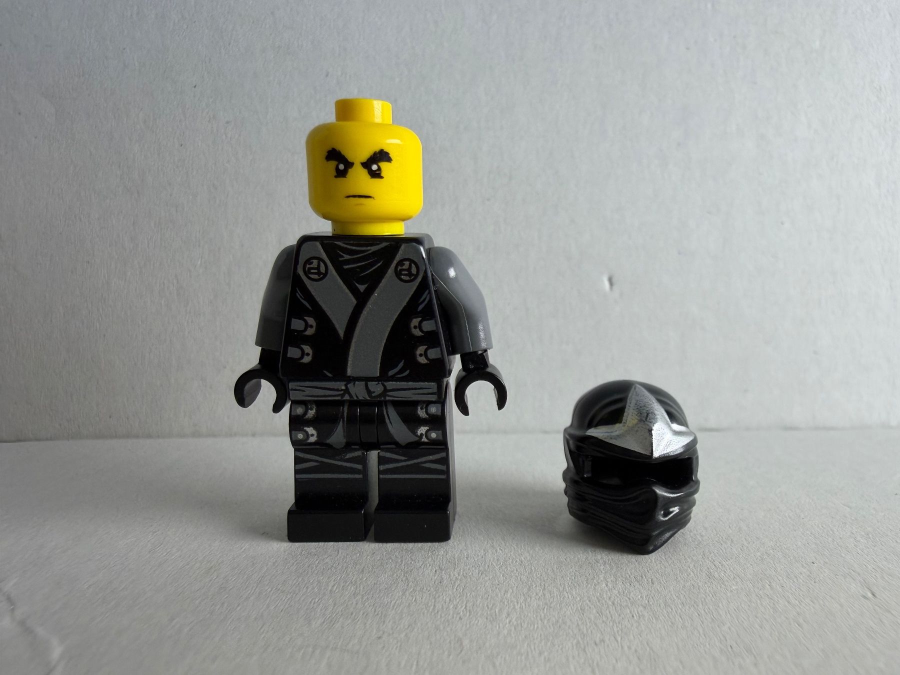 Lego Statuette: Cole - The Final Battle – Usato da Neftenbach venduto da Elitebricks 1