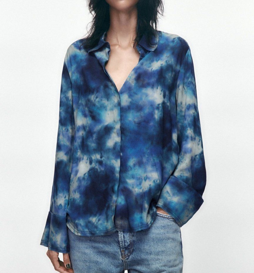 Zara Camicette: Zara Hemd Bluse Hemdbluse Batik Muster Blau Gr.38-40 NEU – Nuovo (secondo la descrizione) da Rotkreuz venduto da beltraum 2