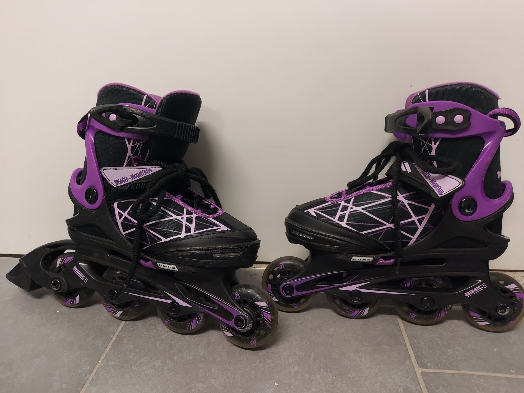 Pattini in linea & Pattini a rotelle: Rollerblades violette – Usato da Lengnau AG venduto da Ssvenja