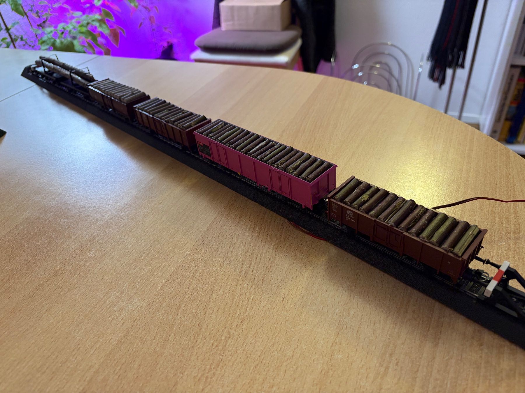 Märklin Modelleisenbahnen: Märklin Holzgüterzug 5 teilig – Gebraucht aus Brügg BE von Pitsch445 1