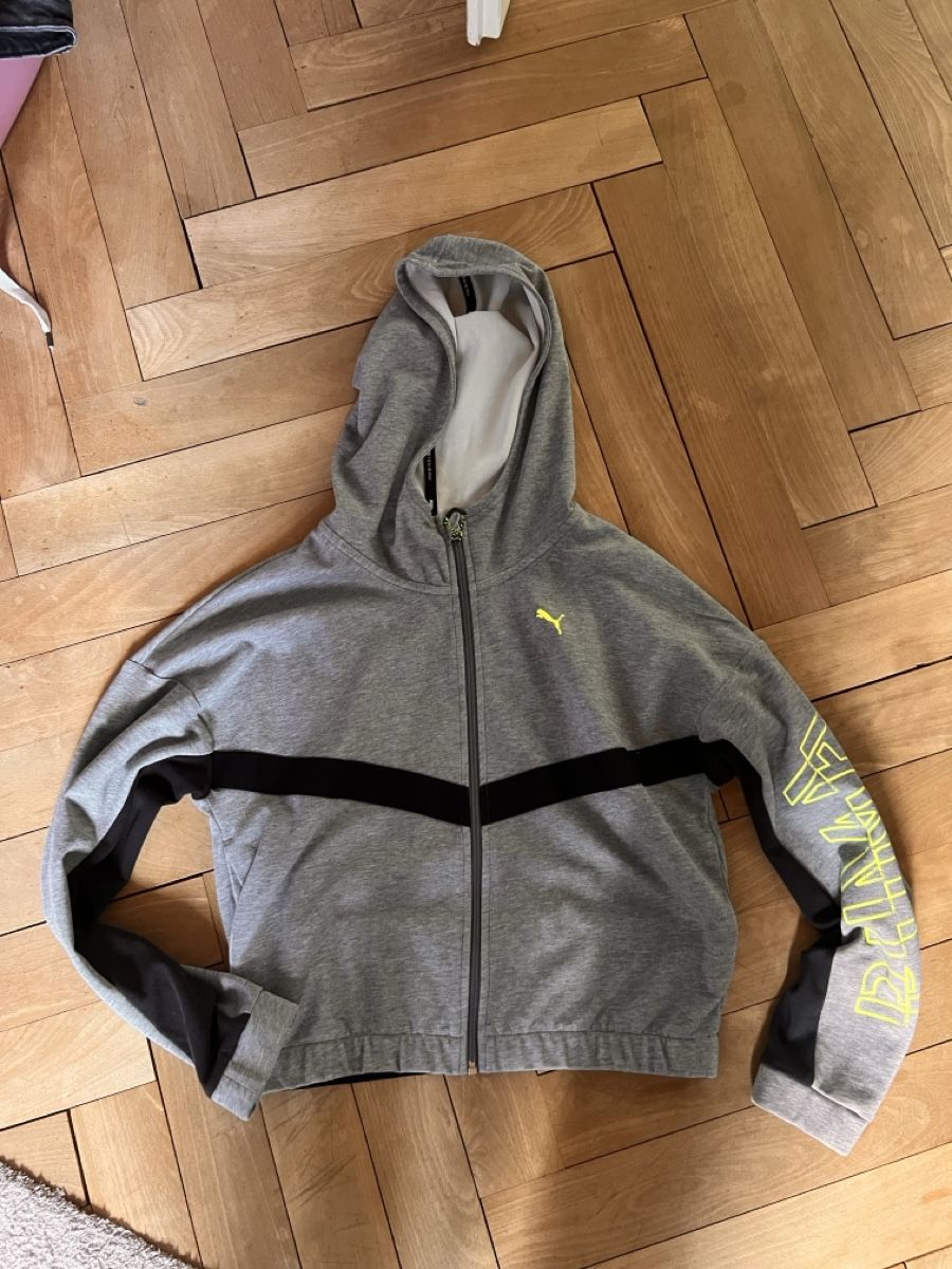 Puma Jacken: Puma Kapuzenjacke, Grösse M  – Gebraucht aus Pieterlen von l.pro6