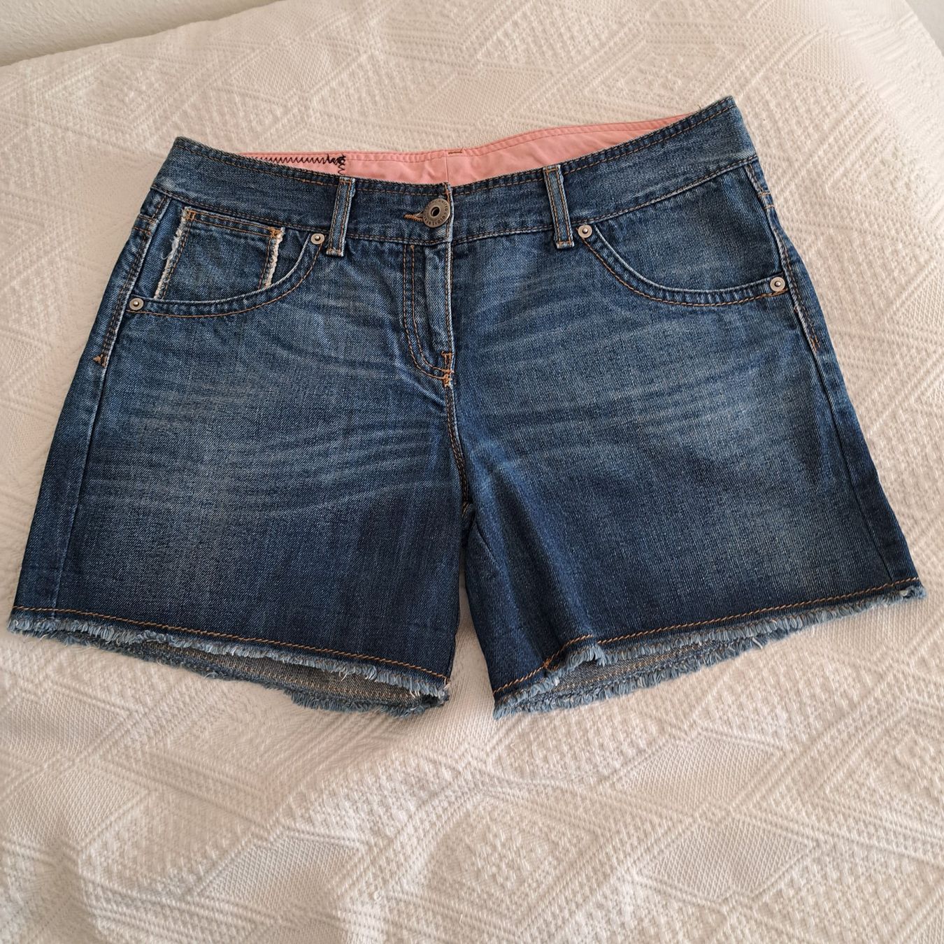 Benetton Pantaloni: Damenshorts von BENETTON – Usato da Grüningen venduto da Tappio