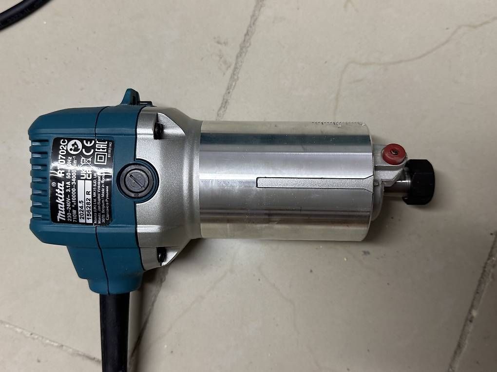 Tutte le macchine: Makita Oberfräse – Usato da Zihlschlacht venduto da marcohubi8989 1
