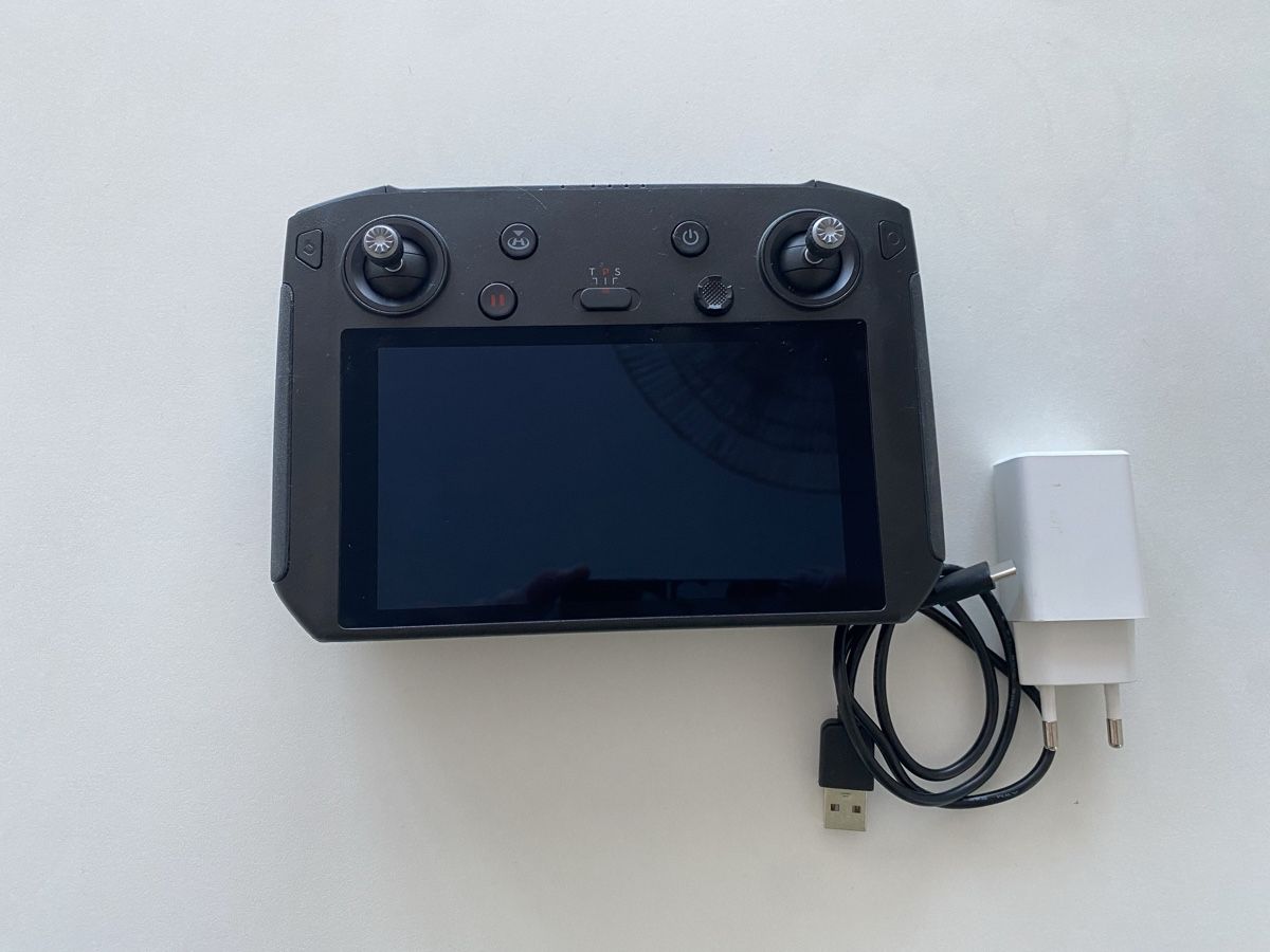 DJI Commande à distance: Radiocommande DJI Smart Controller RM500 – D'occasion à Gland par Tech-TEC 4