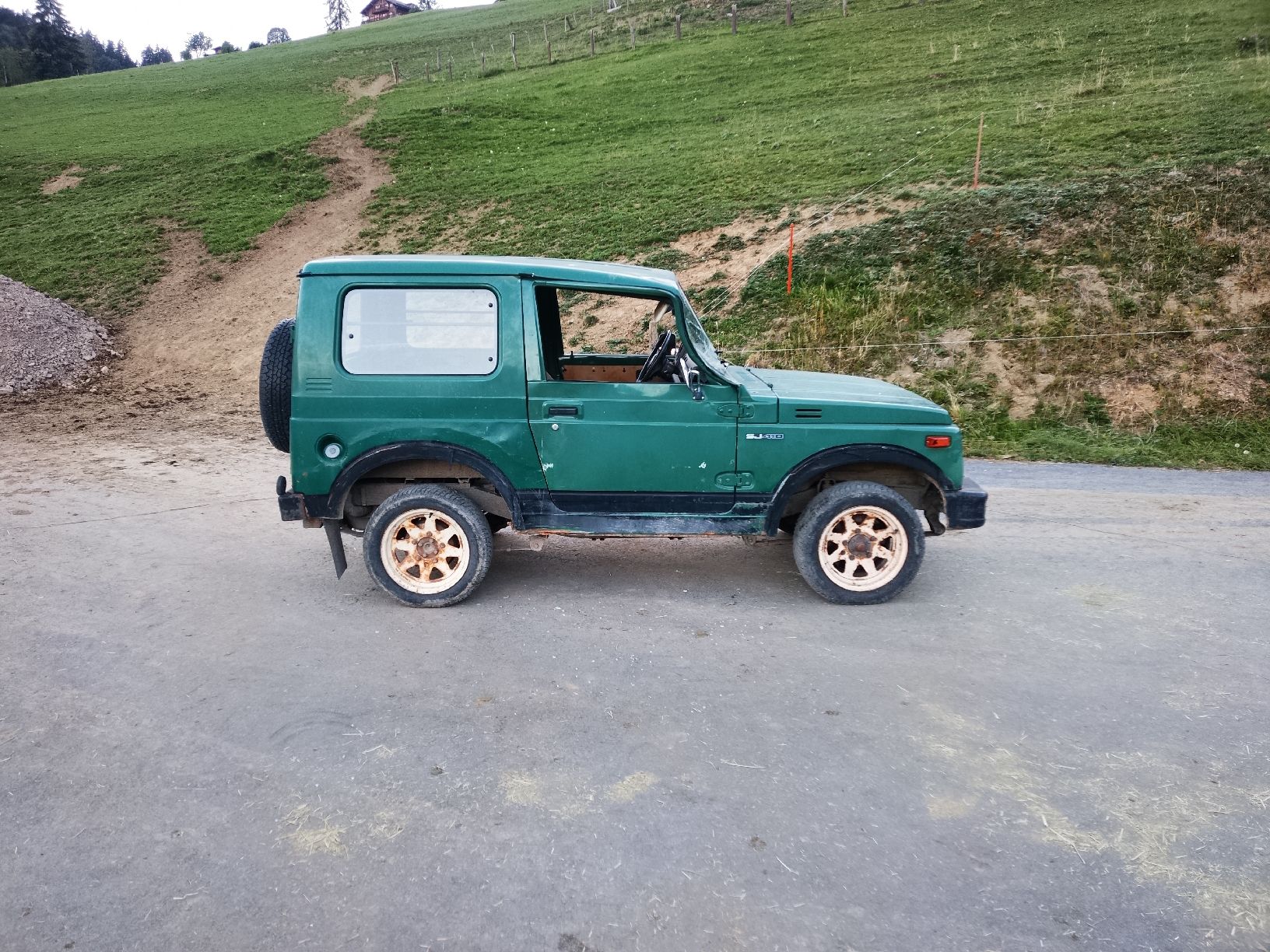 Suzuki Automobili: Suzuki samurai S J 410 – Difettoso da Le Sépey venduto da jda_8qxh 2