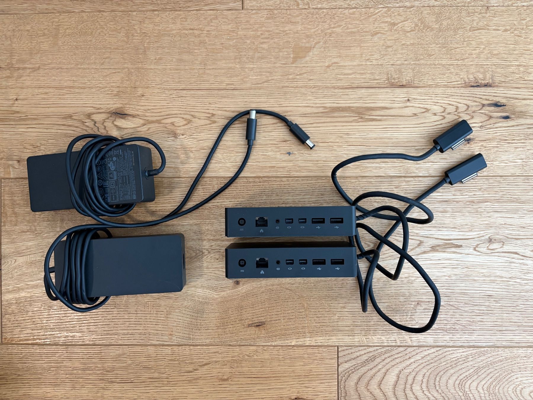 Microsoft Docking station: 2x Microsoft Surface Docking Station – Usato da Lausen venduto da sen_jm7c 1