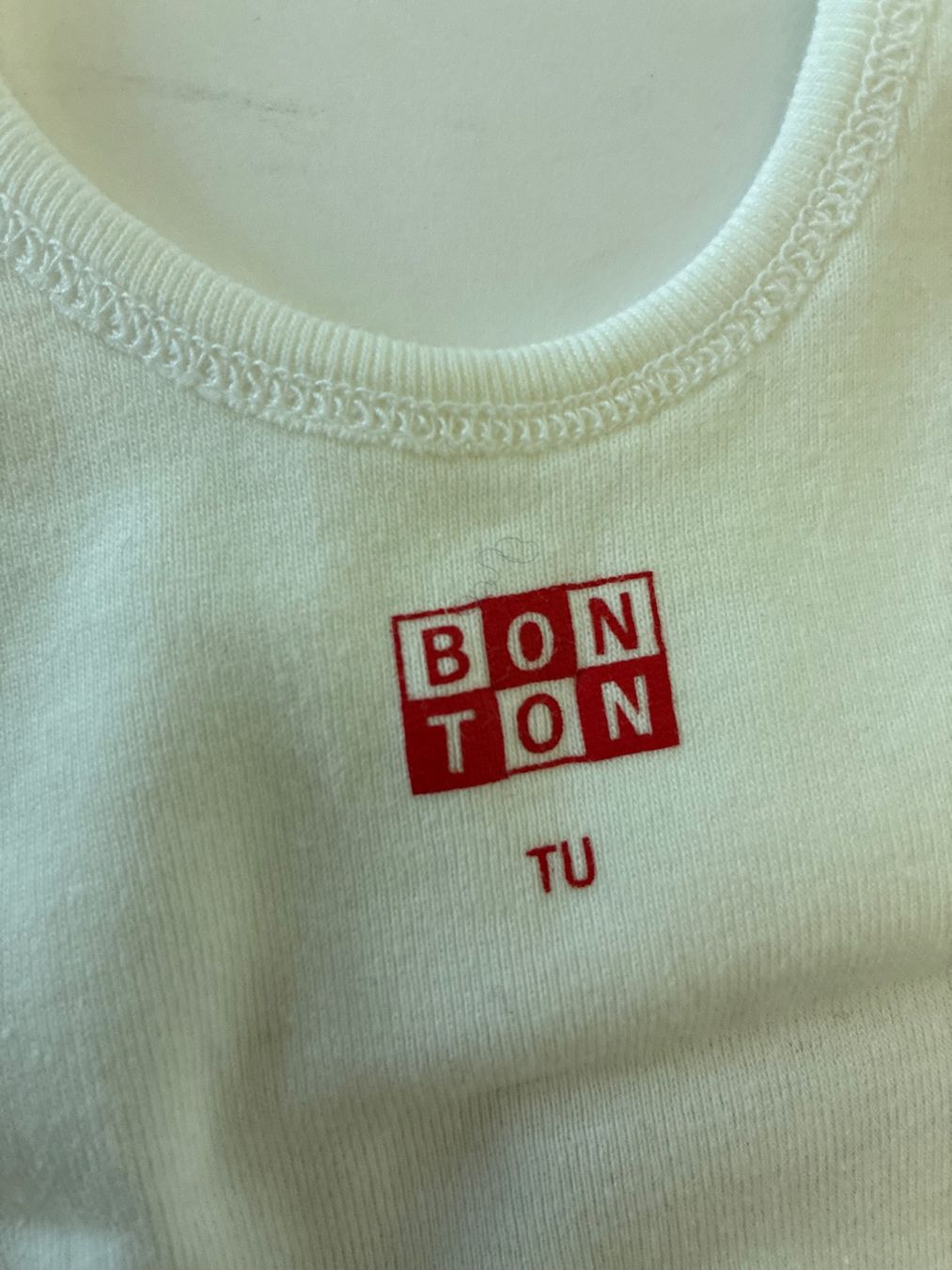 Repas pour bébés: BonTon Lätzchen NEU – Neuf avec emballage d'origine à Fribourg par waves55 3