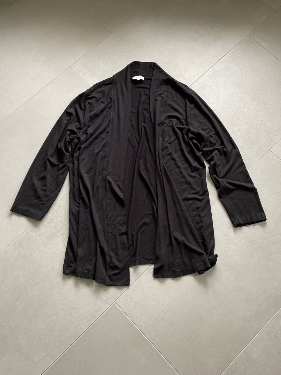 Giacche: Leichte schwarze Damenjacke, Myline, Grösse 44 – Usato da Adligenswil venduto da Treegarden