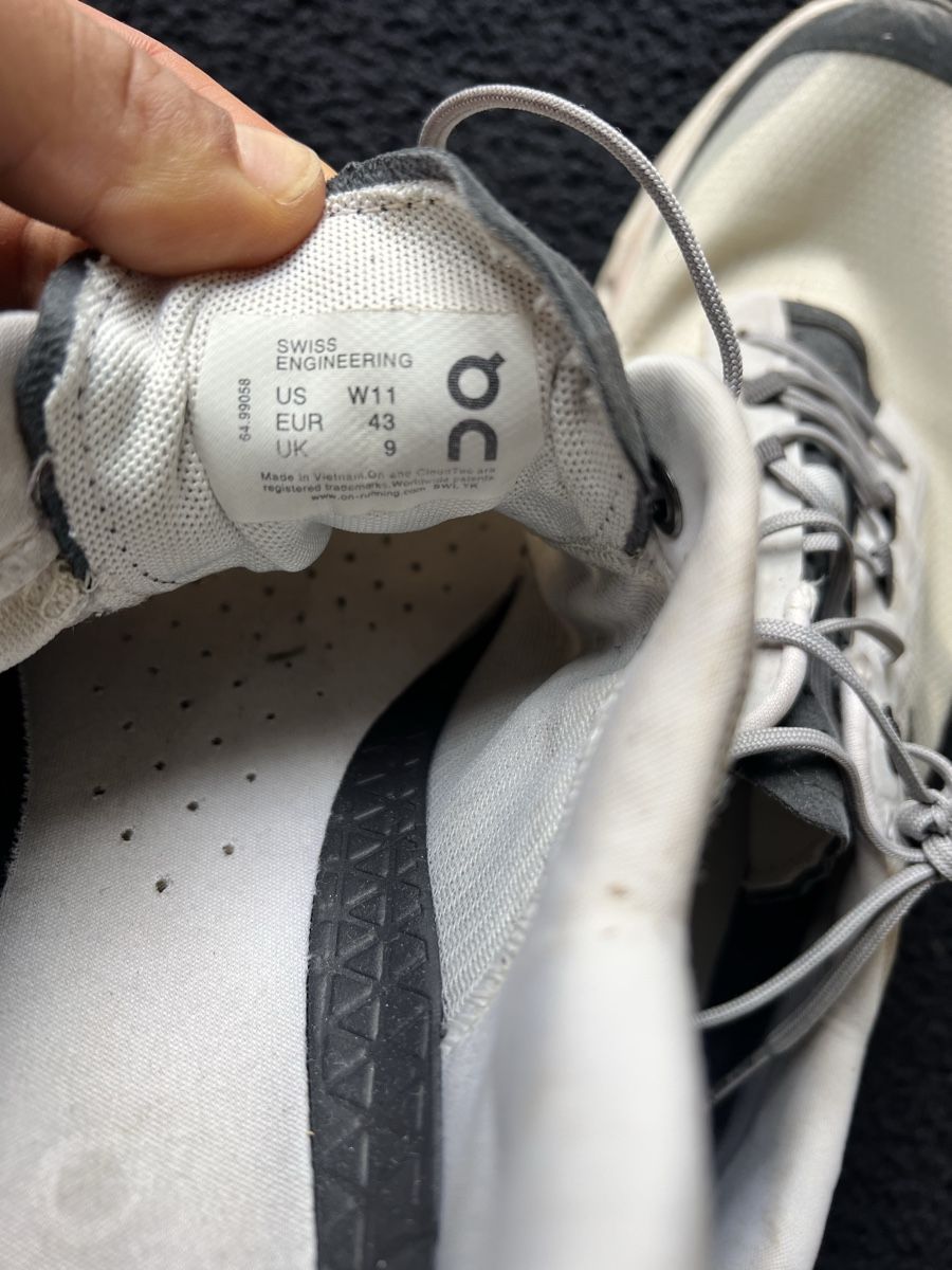 On Chaussures hommes: ON Cloudtec Gr. 43, Unisex – D'occasion à Scuol par l_xdm2 3
