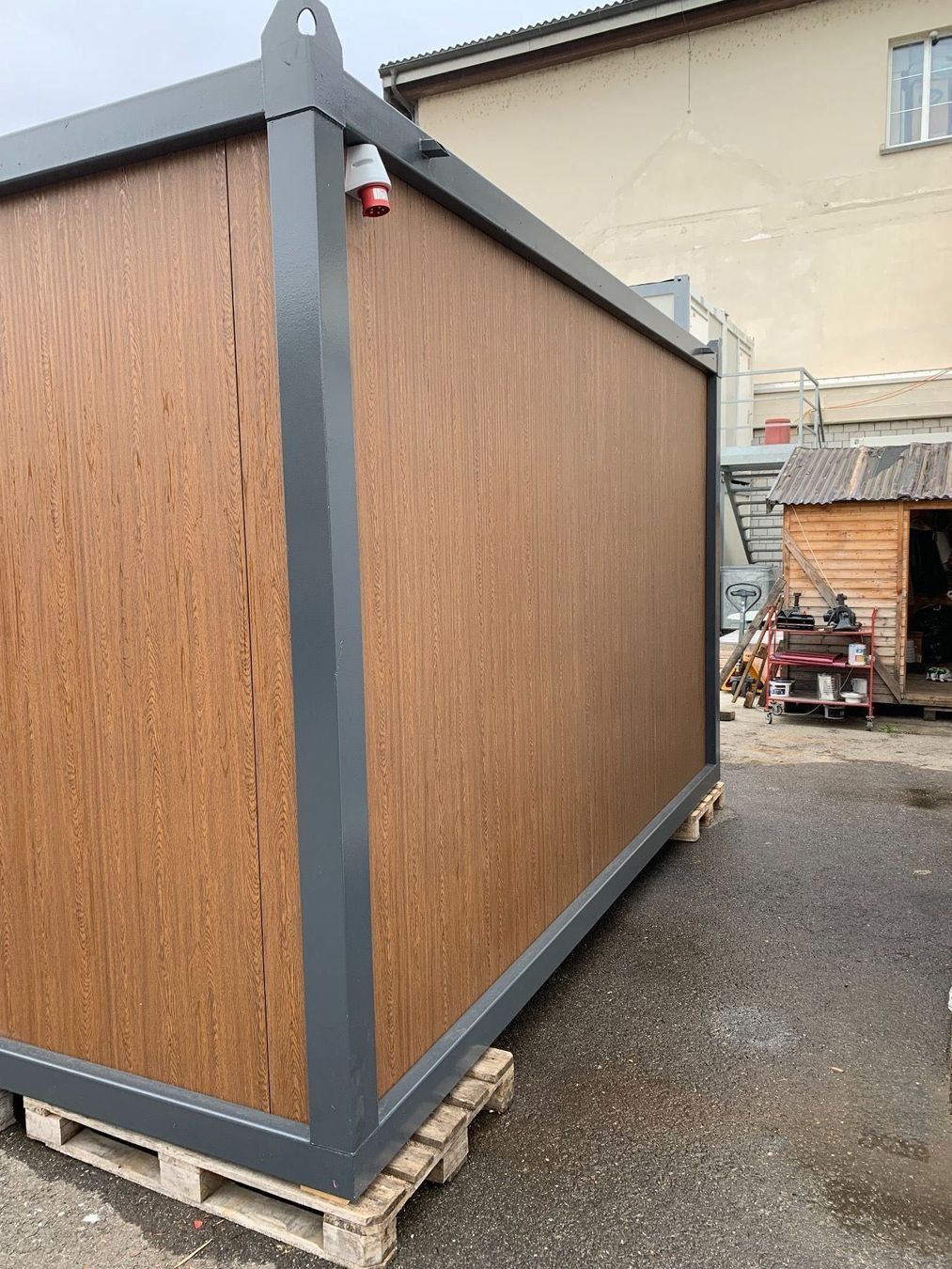 Contenitori edile: Hofladen / Büro- / Baucontainer 4.2 m – Nuovo (secondo la descrizione) da Oftringen venduto da Britta 2