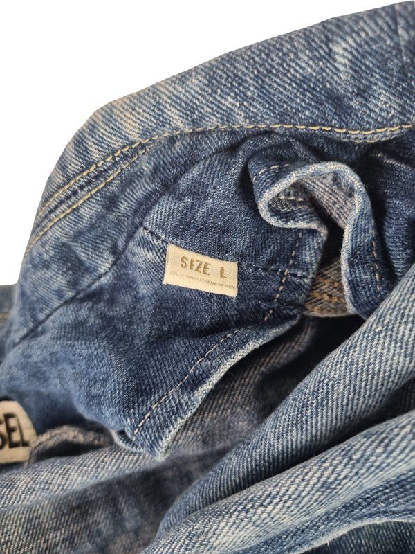 Diesel Giacche: DIESEL Jeans Jacke Grösse L – Usato da Wangen b. Olten venduto da Restwert_Wangen 1