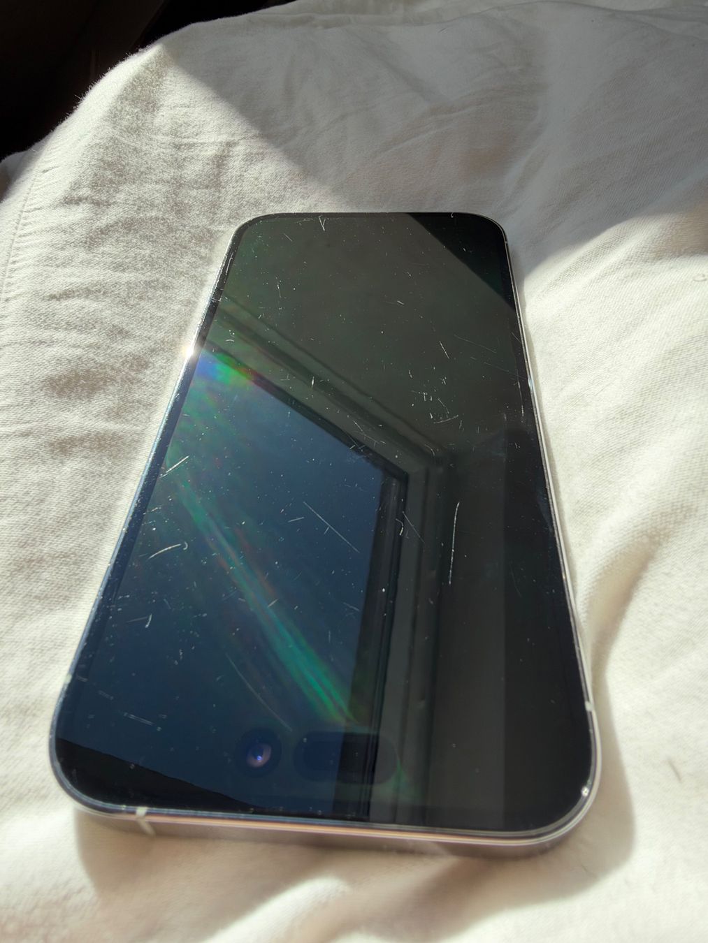 Apple Telefoni cellulari / Smartphones: iPhone 14 Pro 128GB Weiss – Usato da Richterswil venduto da phi_z5zb 1