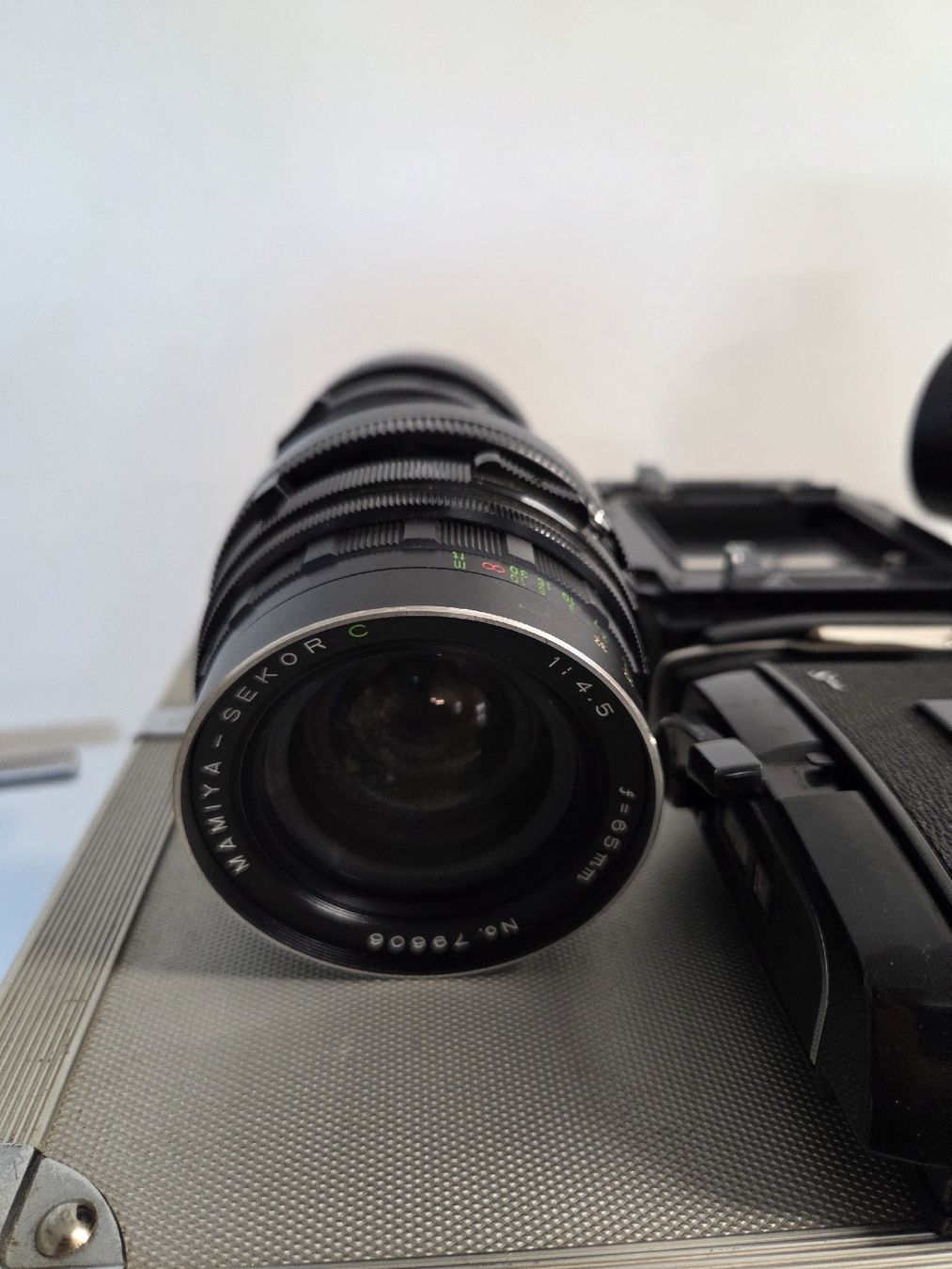 Mamiya Fotocamera: Mamiya RB67 Pro S Mittelformatkamera mit Objektiven  – Usato da Dietikon venduto da Allegra34 7