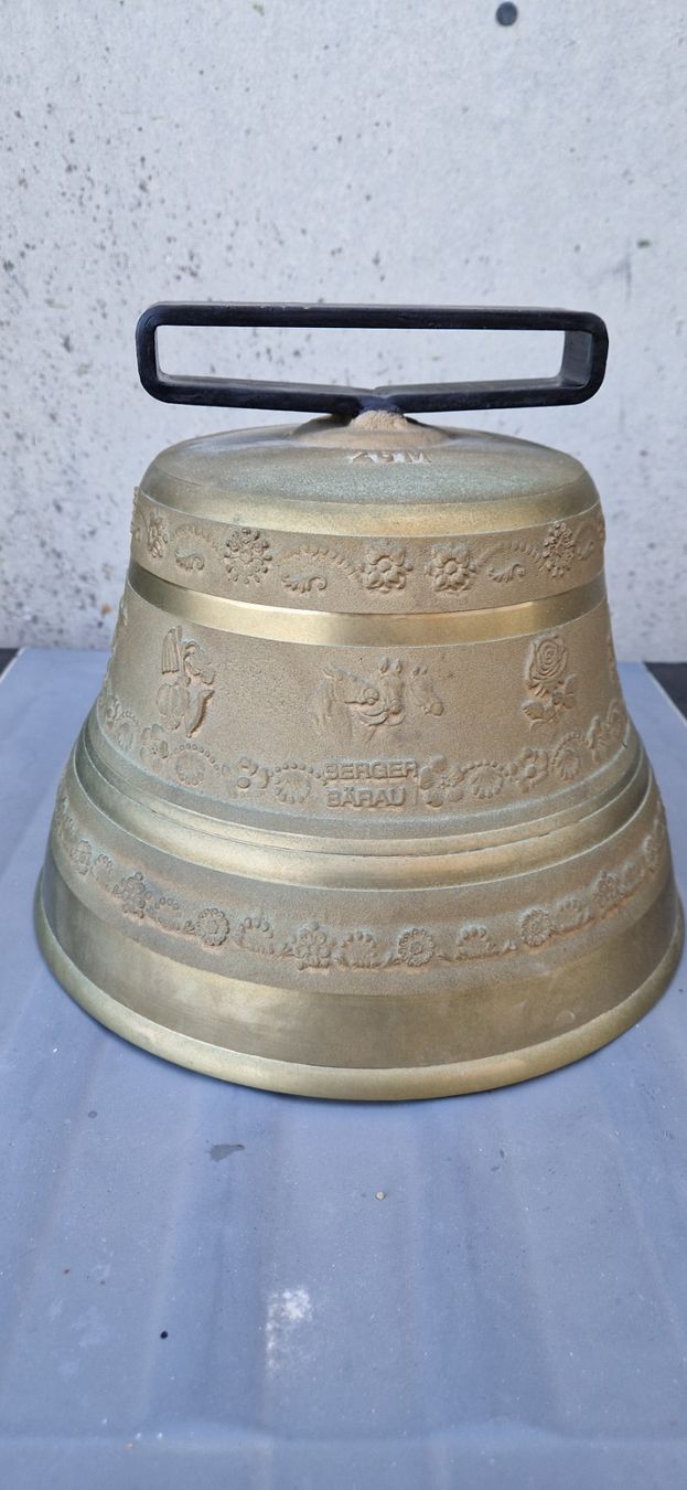 Glocken & Treicheln: Berger Glocke – Gebraucht aus Fischenthal von sackblitz