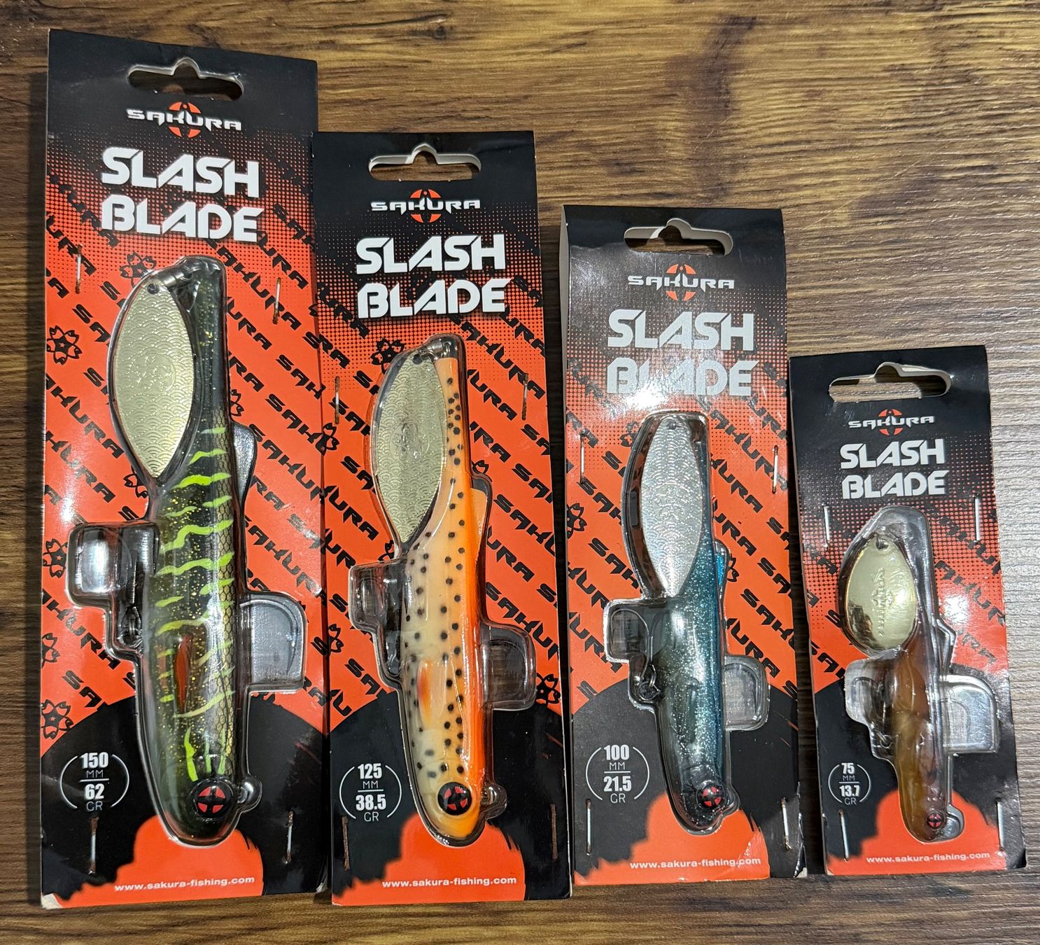 Esche: Sakura Slash Blade 4er Mixset - Set 11 – Nuovo e nell'imballaggio originale da Widnau venduto da Fishingtackle_Oggy