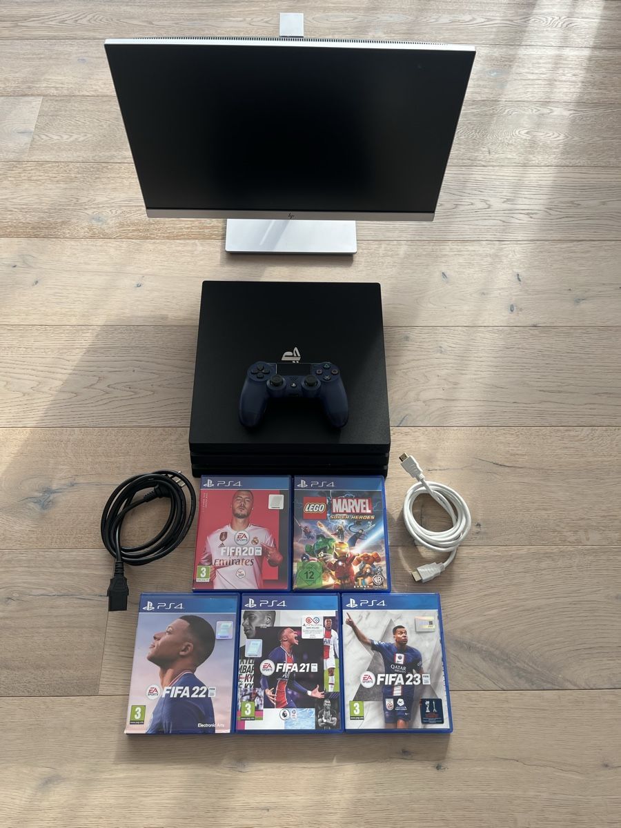 Sony Konsolen: PS4 Pro mit Monitoren  & Spielen - Top Zustand – Gebraucht aus Sarnen von I.Ah