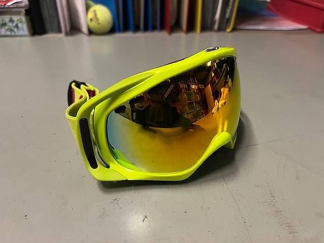 Lunettes & Verres: Masque de ski Oakley Crowbar – D'occasion à Fenil-sur-Corsier par hooger.booger