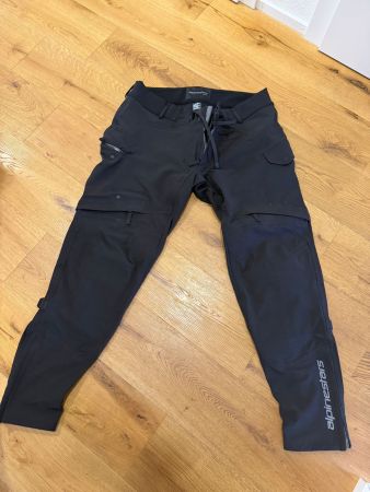 Motorradhose Alpinestars schwarz Grösse 4 XL gebraucht
