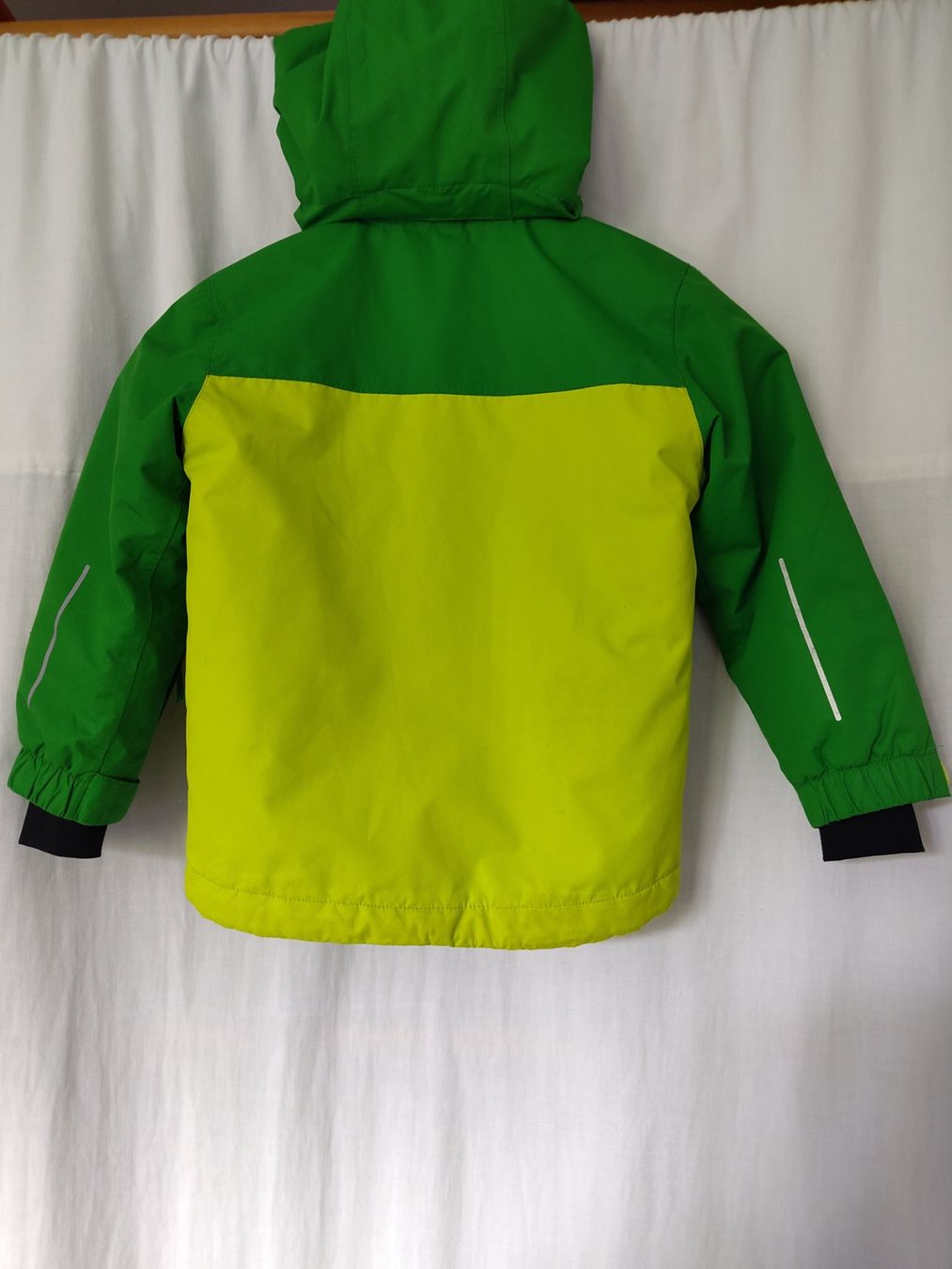 Trevolution Giacche & Cappotti: Veste Trevolution. Chaude et lumineuse – Usato da Biel/Bienne venduto da Creager 2