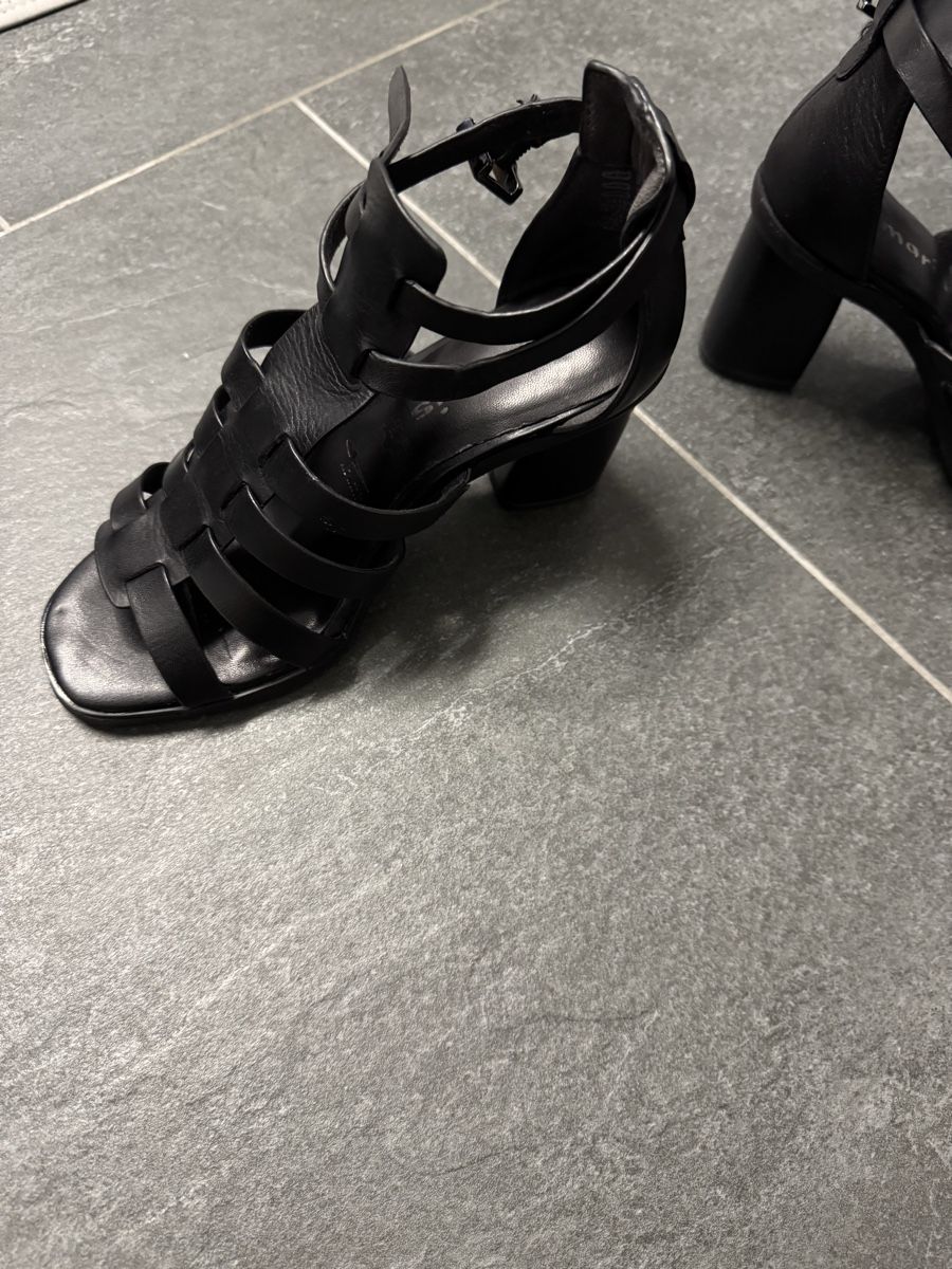 Tamaris Scarpe da donna: Sandali con tacco Tamaris – Usato da Brione Verzasca venduto da mpro_23 1